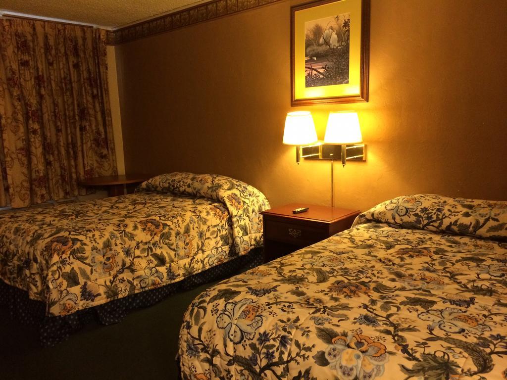 Sanger Townhouse Motel חדר תמונה
