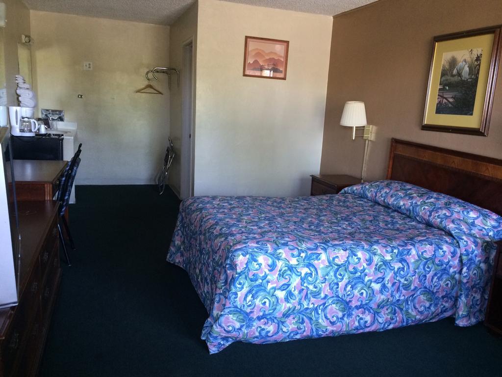 Sanger Townhouse Motel חדר תמונה